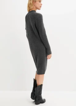 Robe en maille longue derrière