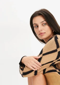 Robe en maille poilue avec motif en losange