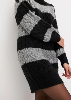 Robe en maille rayée