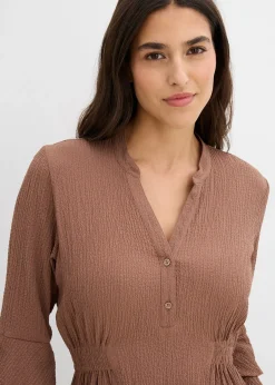 Robe en matière texturée