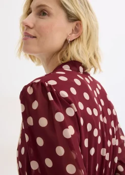 Robe en mousseline à passepoils contrastants