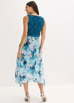 Robe en mousseline avec dentelle