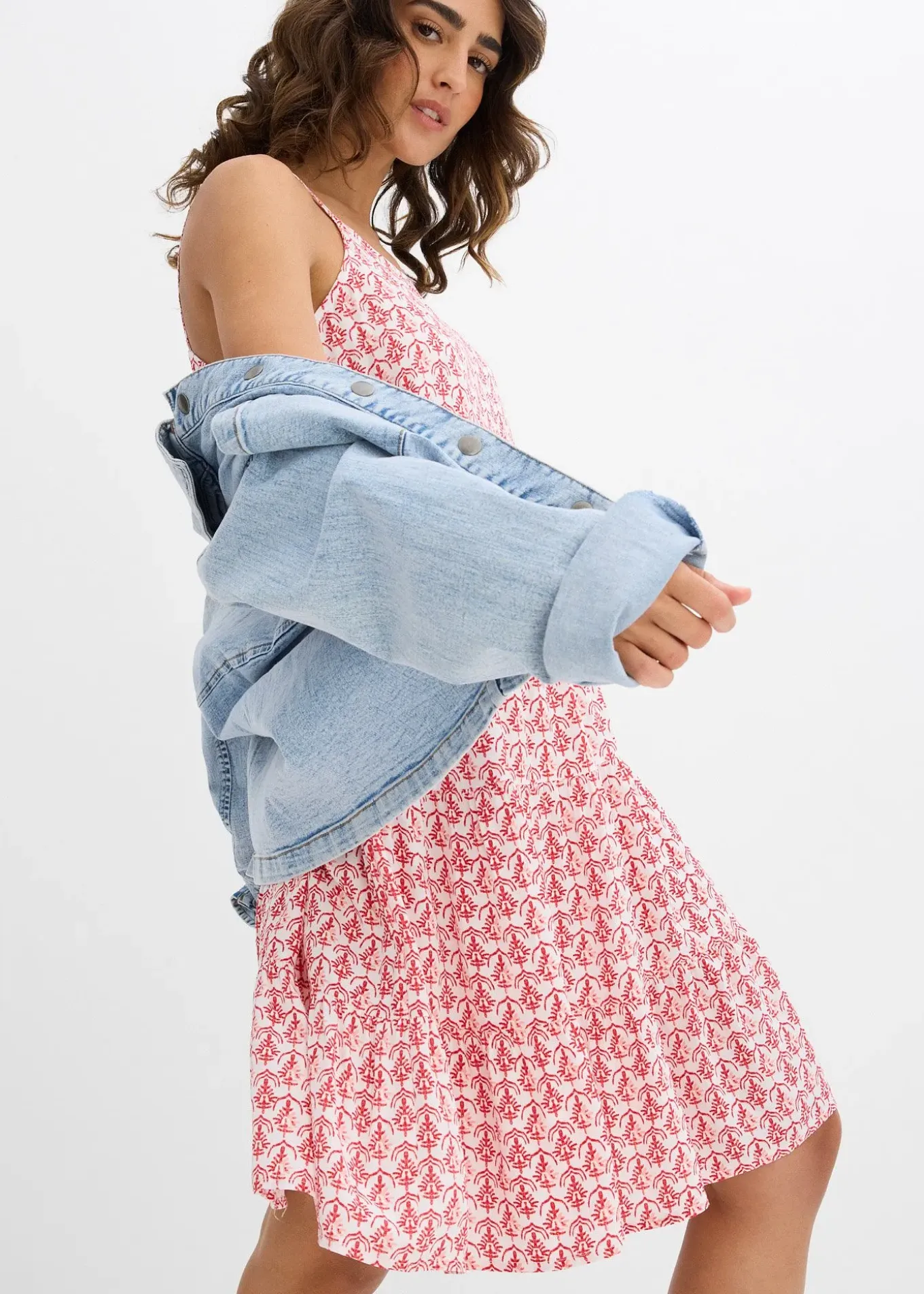 Robe fluide en viscose à fines bretelles