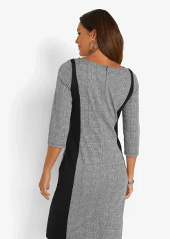 Robe fourreau avec sequins brodés