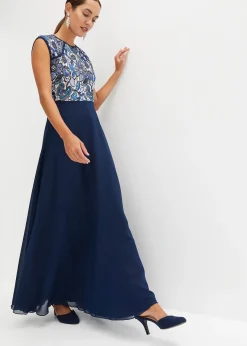 Robe longue à dentelle