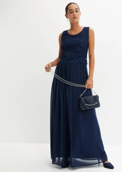 Robe longue à dentelle