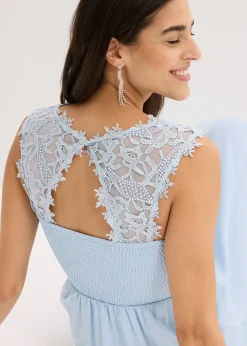 Robe longue avec dentelle