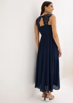 Robe longue avec dentelle