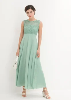 Robe longue avec dentelle