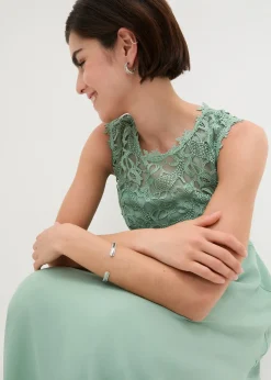 Robe longue avec dentelle