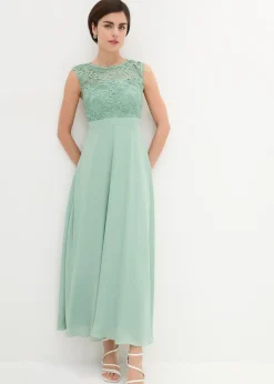 Robe longue avec dentelle