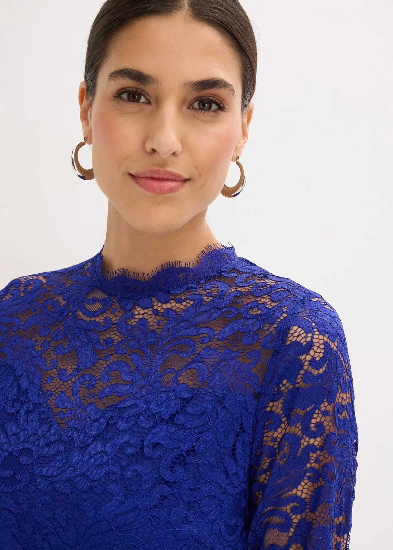 Robe longue avec dentelle