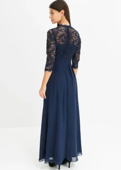 Robe longue avec dentelle