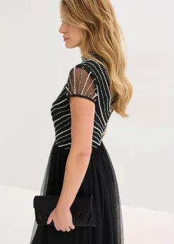 Robe longue avec haut brodé de perles