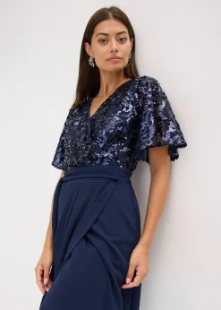Robe longue brodée de sequins