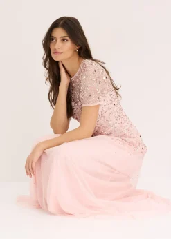 Robe longue en tulle avec sequins brodés