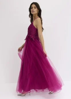 Robe longue en tulle délicat avec dentelle