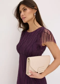 Robe longue en tulle délicat avec perles brodées