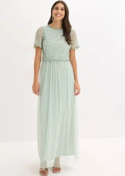 Robe longue en tulle fin avec sequins brodés