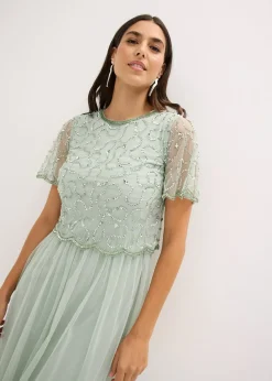 Robe longue en tulle fin avec sequins brodés