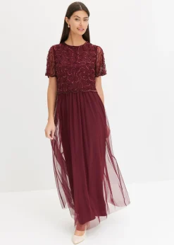 Robe longue en tulle fin avec sequins brodés