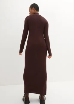 Robe longue et fluide en fine maille