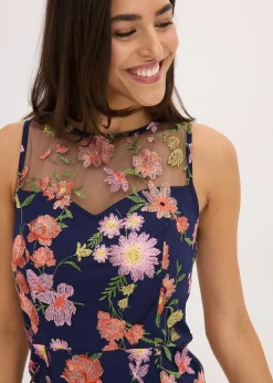 Robe midi avec broderies florales