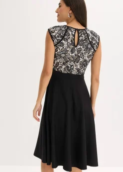 Robe midi avec dentelle