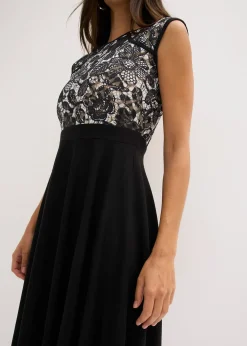 Robe midi avec dentelle