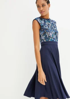 Robe midi avec dentelle