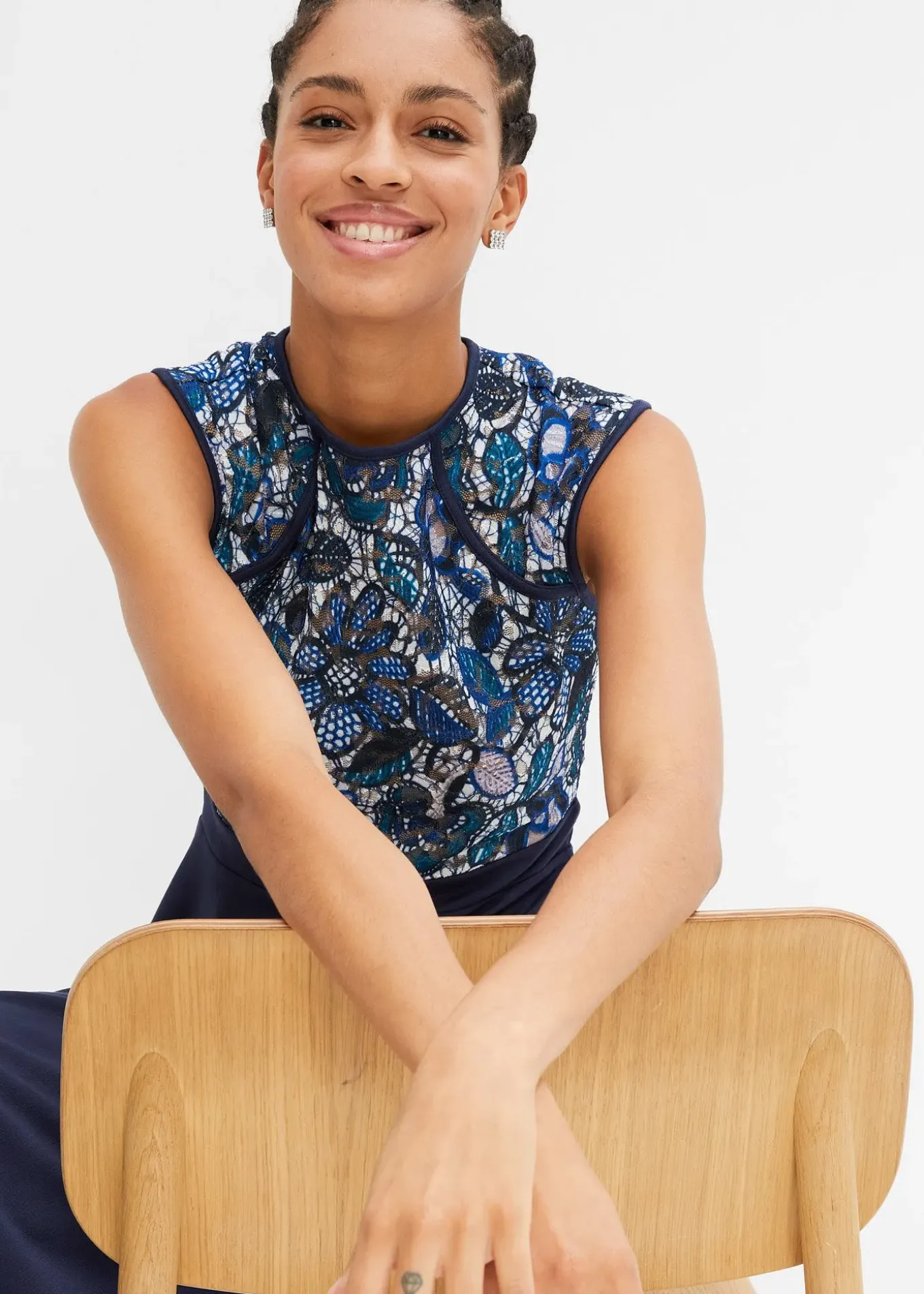 Robe midi avec dentelle