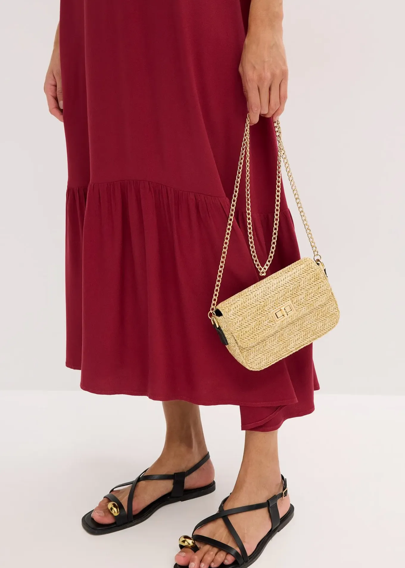 Robe midi avec volants en crêpe texturé