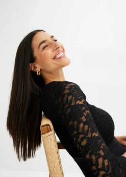 Robe midi en mousseline légère avec haut en dentelle