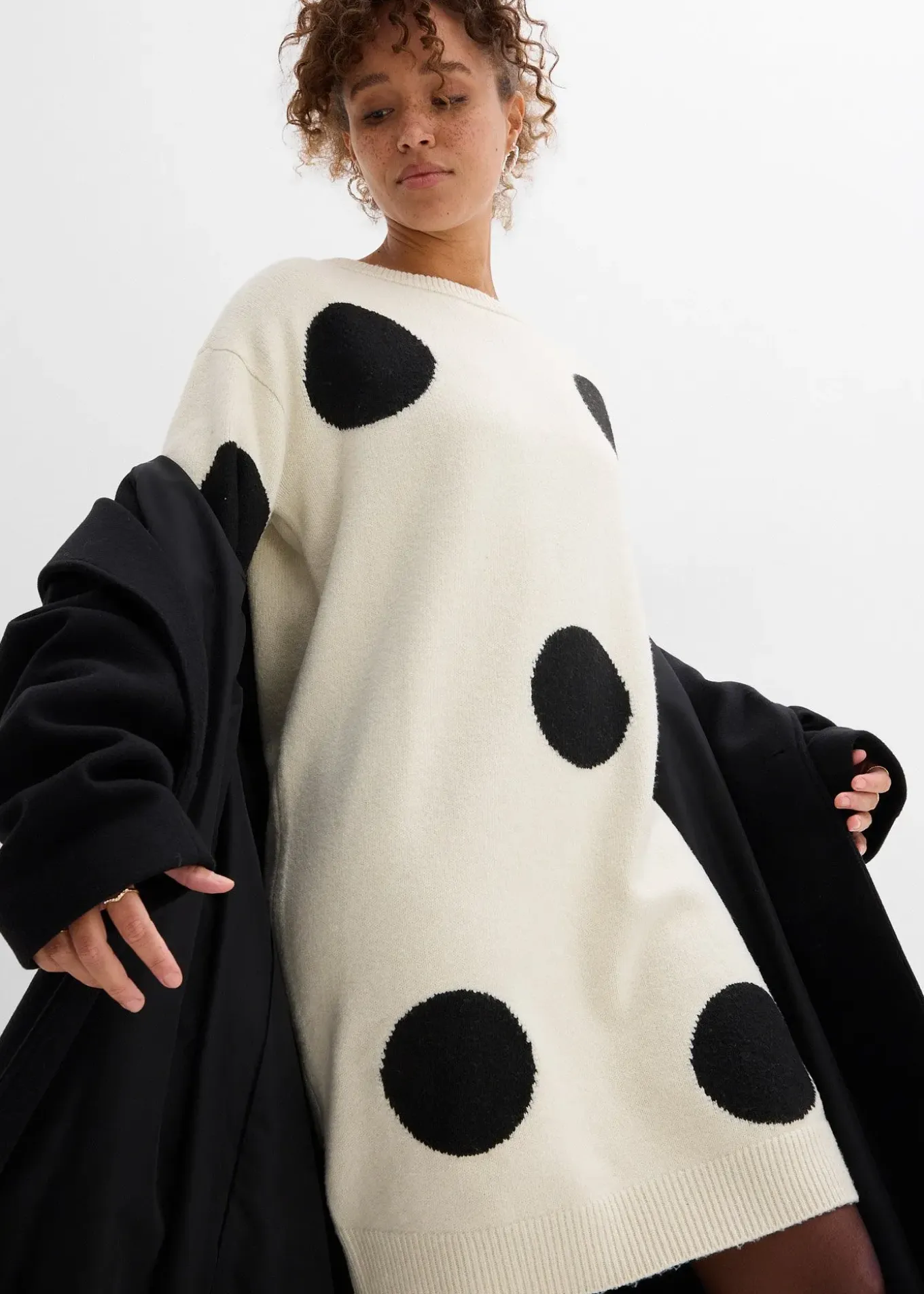 Robe oversize en maille à pois