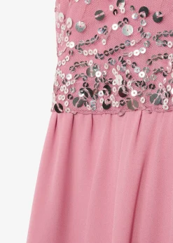 Robe plus longue derrière