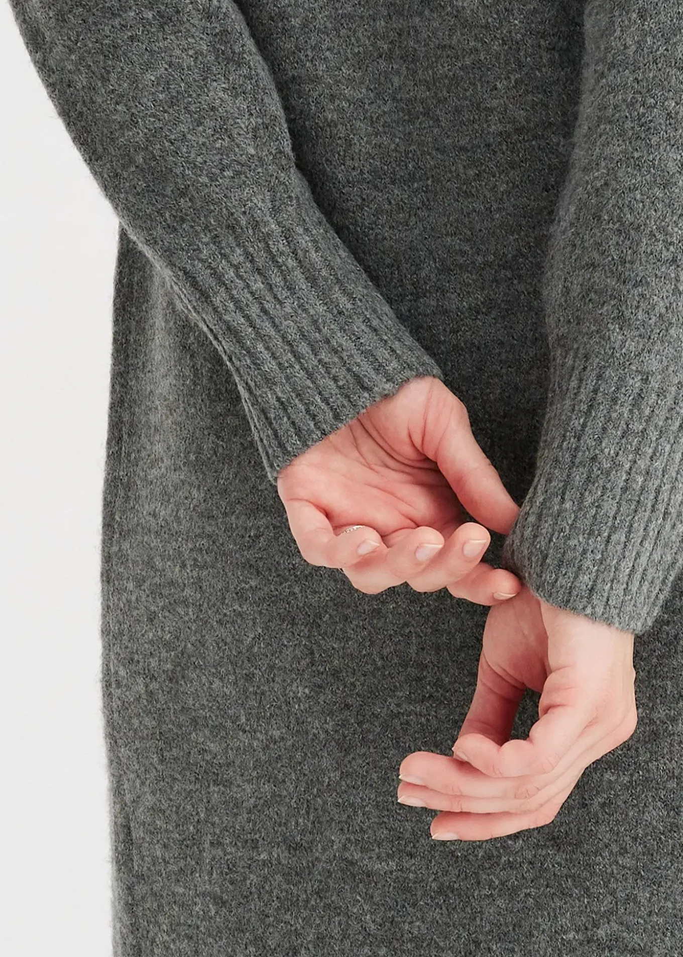 Robe pull fendue sur le côté