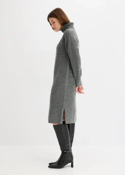 Robe pull fendue sur le côté