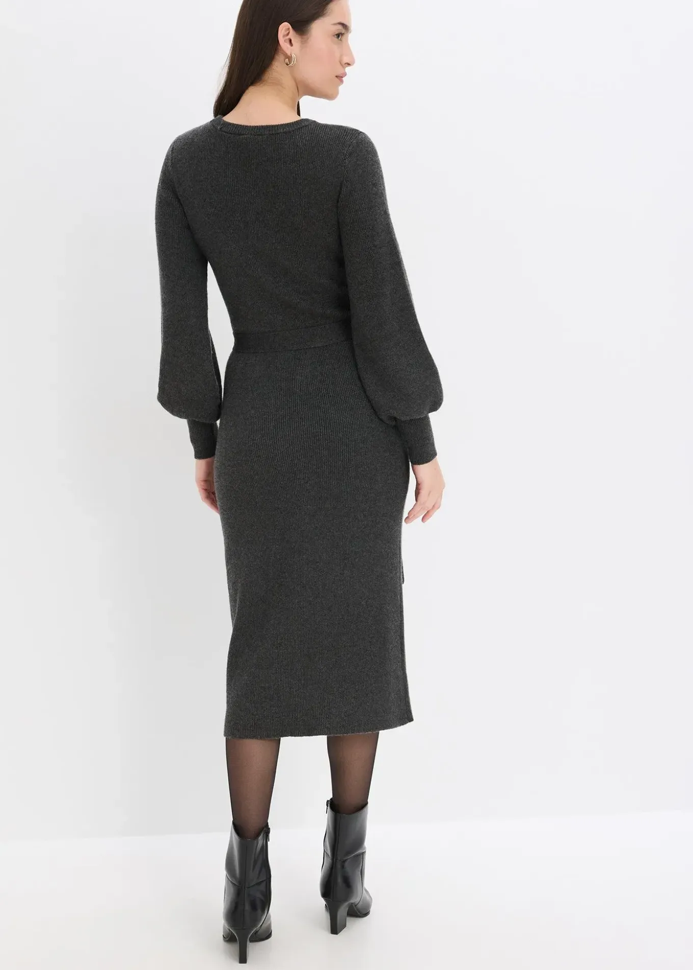 Robe pull fluide et côtelée en viscose majoritaire