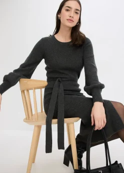 Robe pull fluide et côtelée en viscose majoritaire