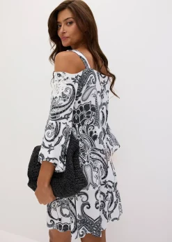 Robe évasée à encolure Bardot