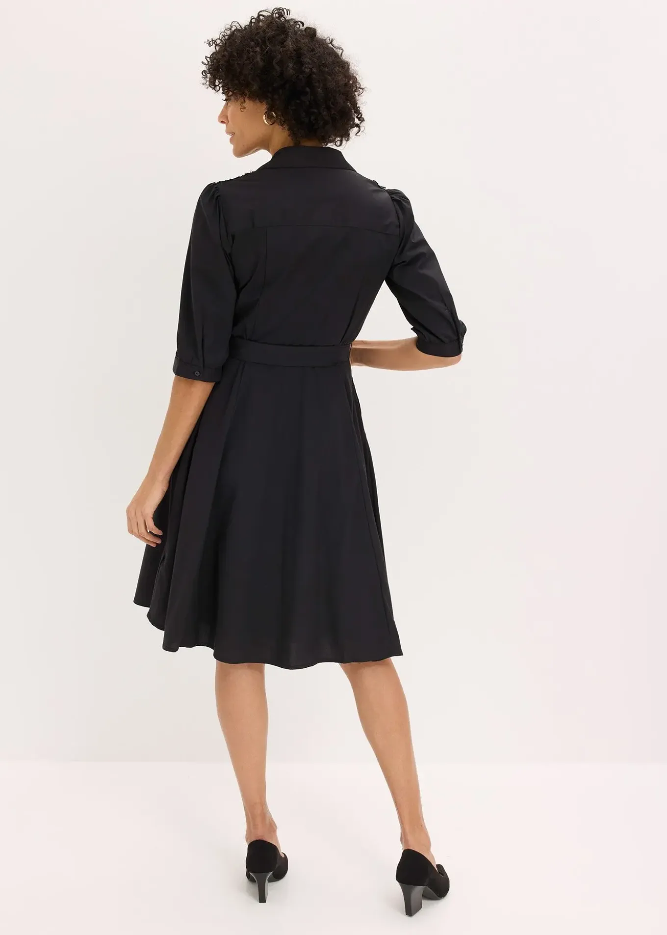 Robe-chemise avec dentelle et lien à nouer