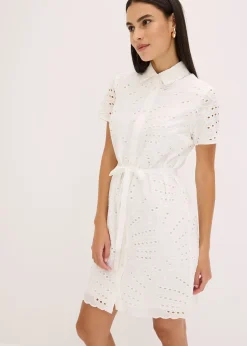 Robe-chemise en broderie anglaise