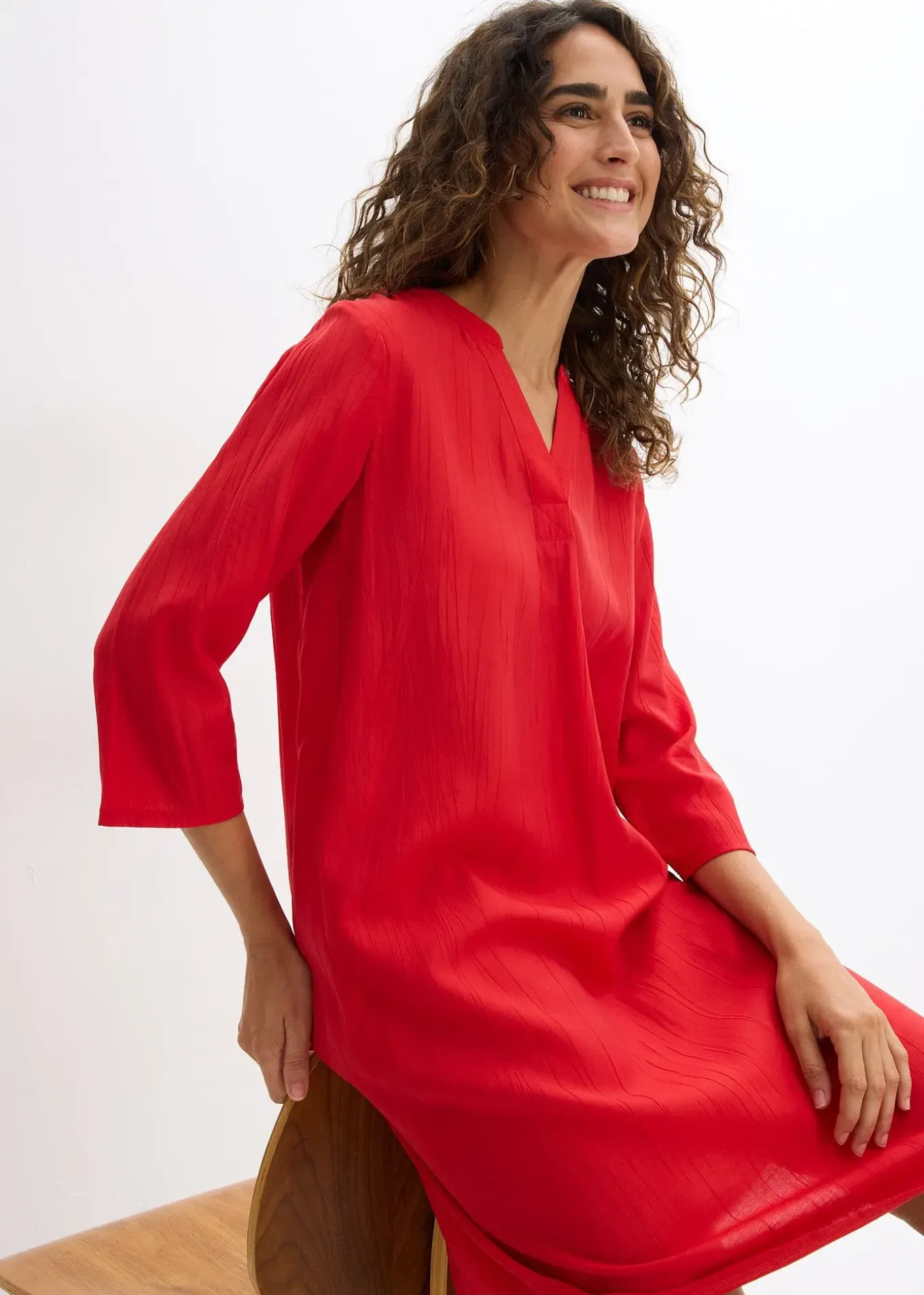 Robe-tunique texturée en viscose majoritaire