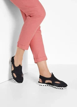 Sandales de marche à semelle crantée