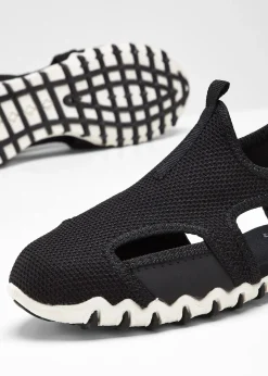 Sandales de marche à semelle crantée