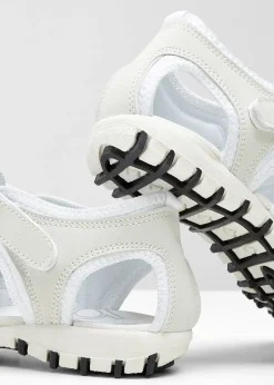 Sandales de randonnée à semelle crantée