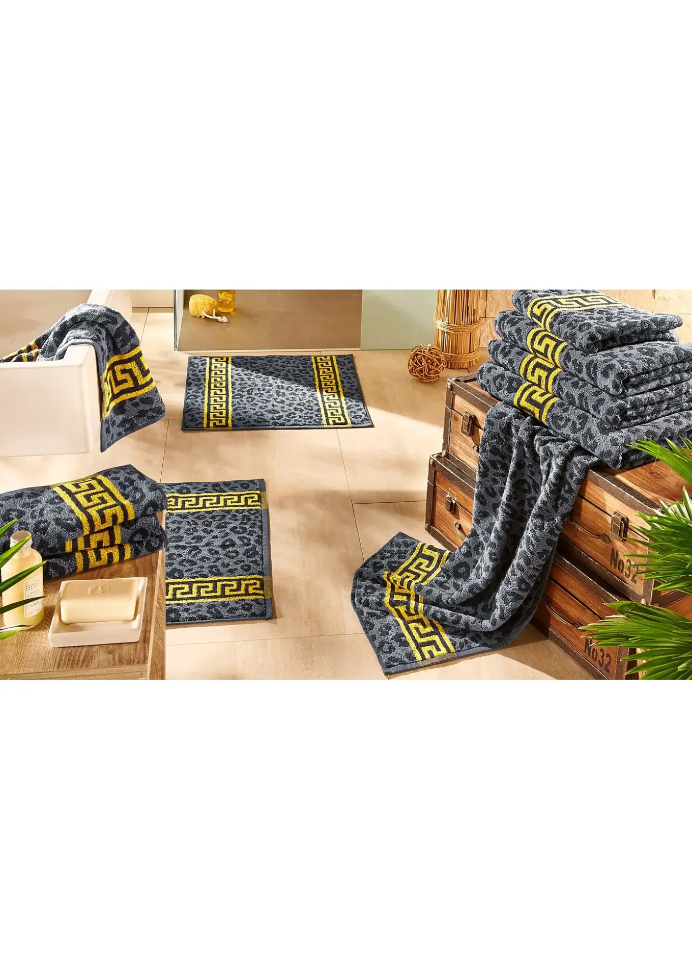 Serviette de toilette à motif léopard