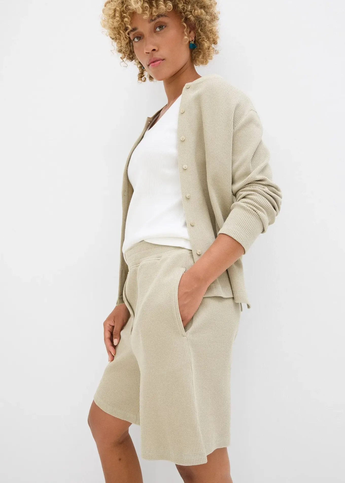 Short 100% coton avec taille élastiquée