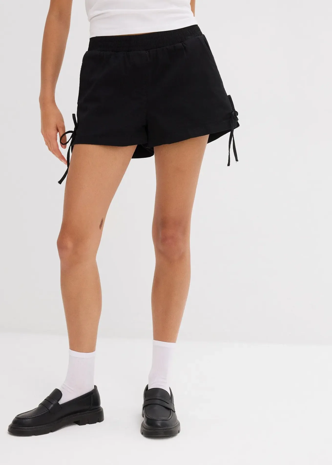 Short à taille élastiquée en coton extensible