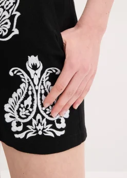 Short brodé en viscose mélangée